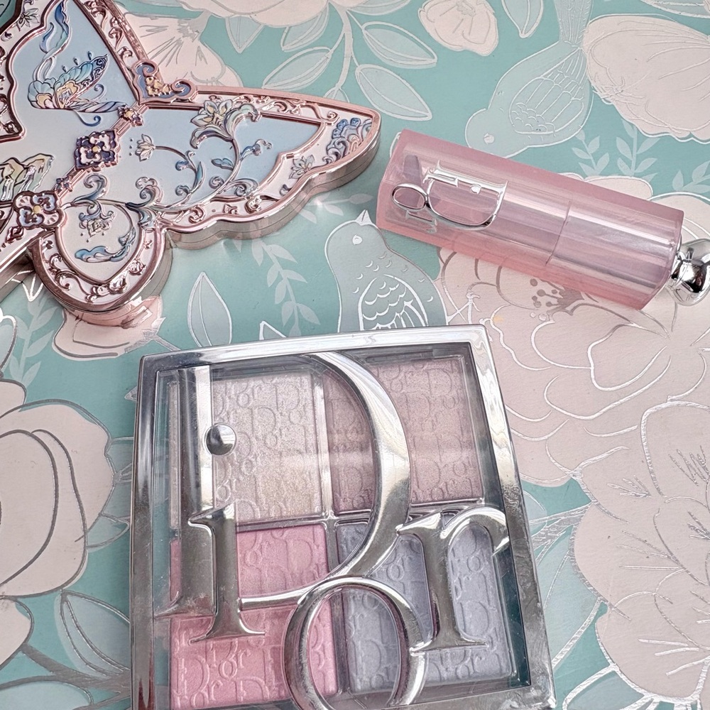 Dior limited edition🩵